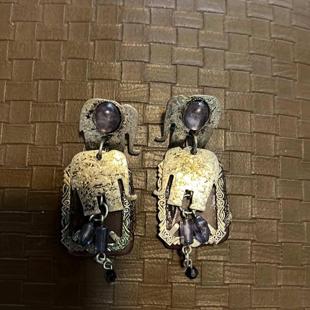 Elephant Earrings with purple back colors. Pierced
